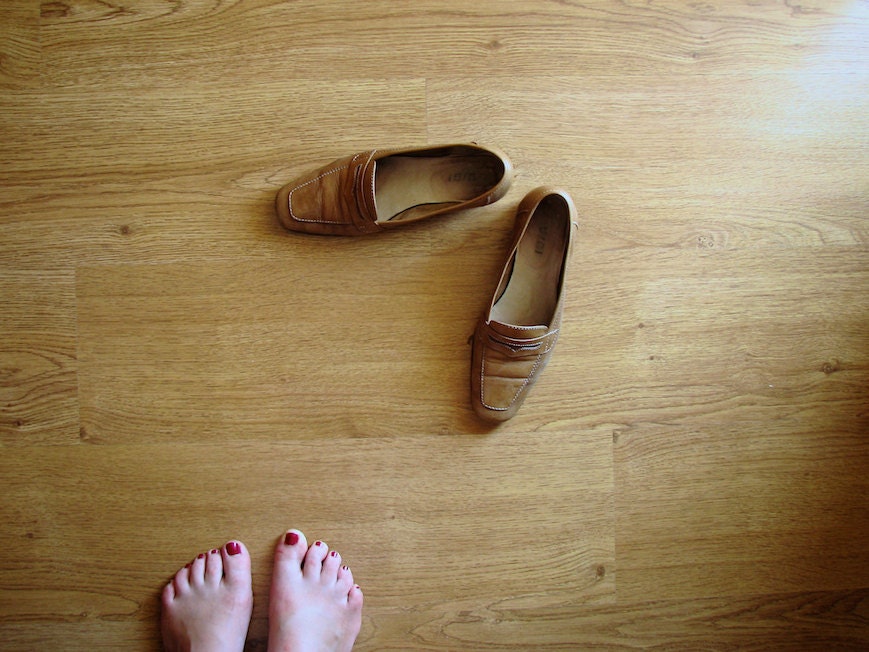 SALE - ONLY 7 euros - Brown Leather Loafers w/ heel
