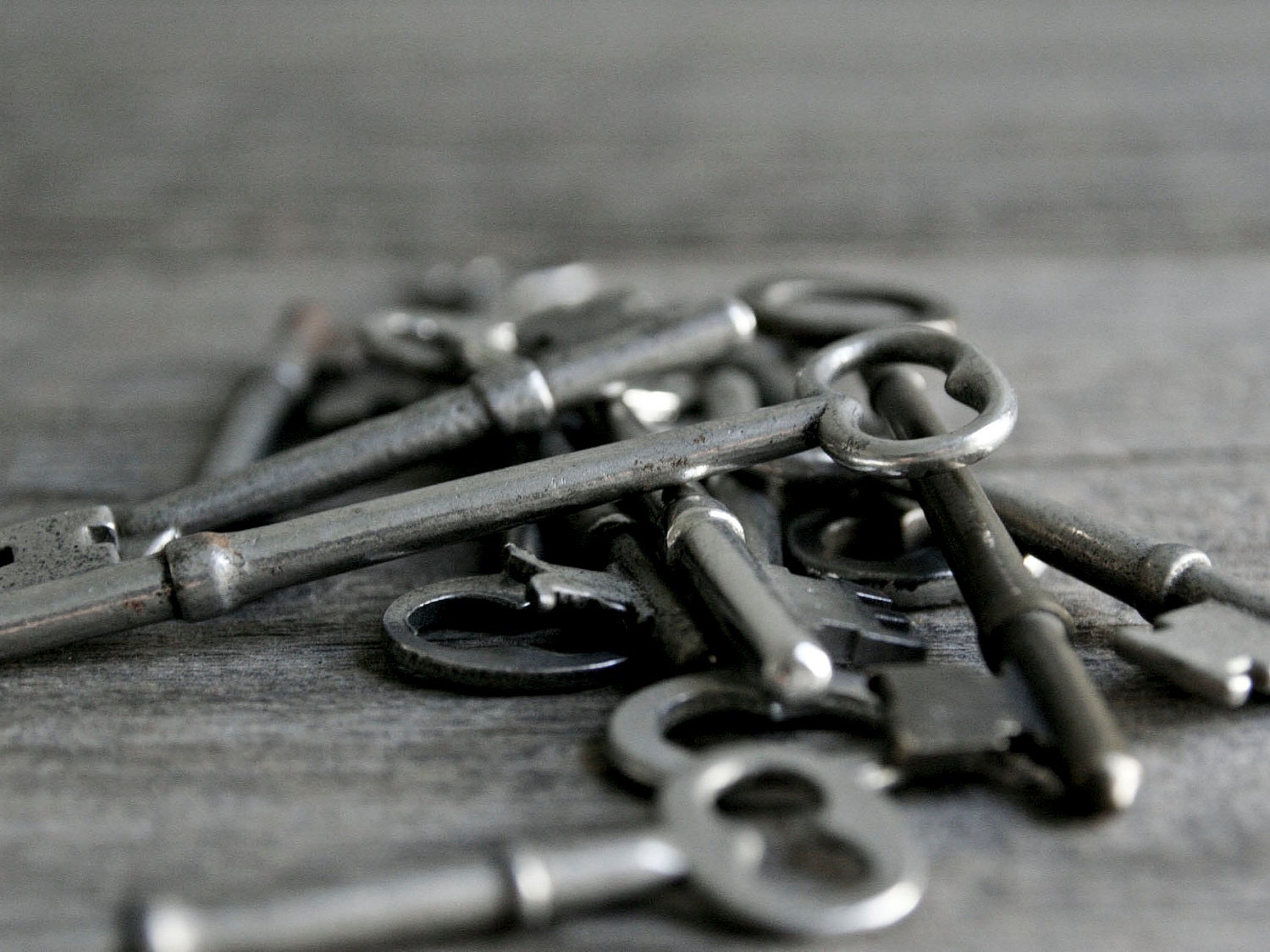 vintage skeleton key