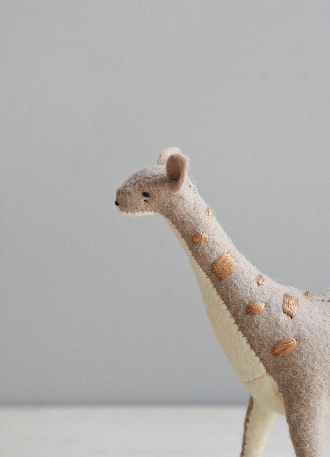 giraffe / soft sculpture animal