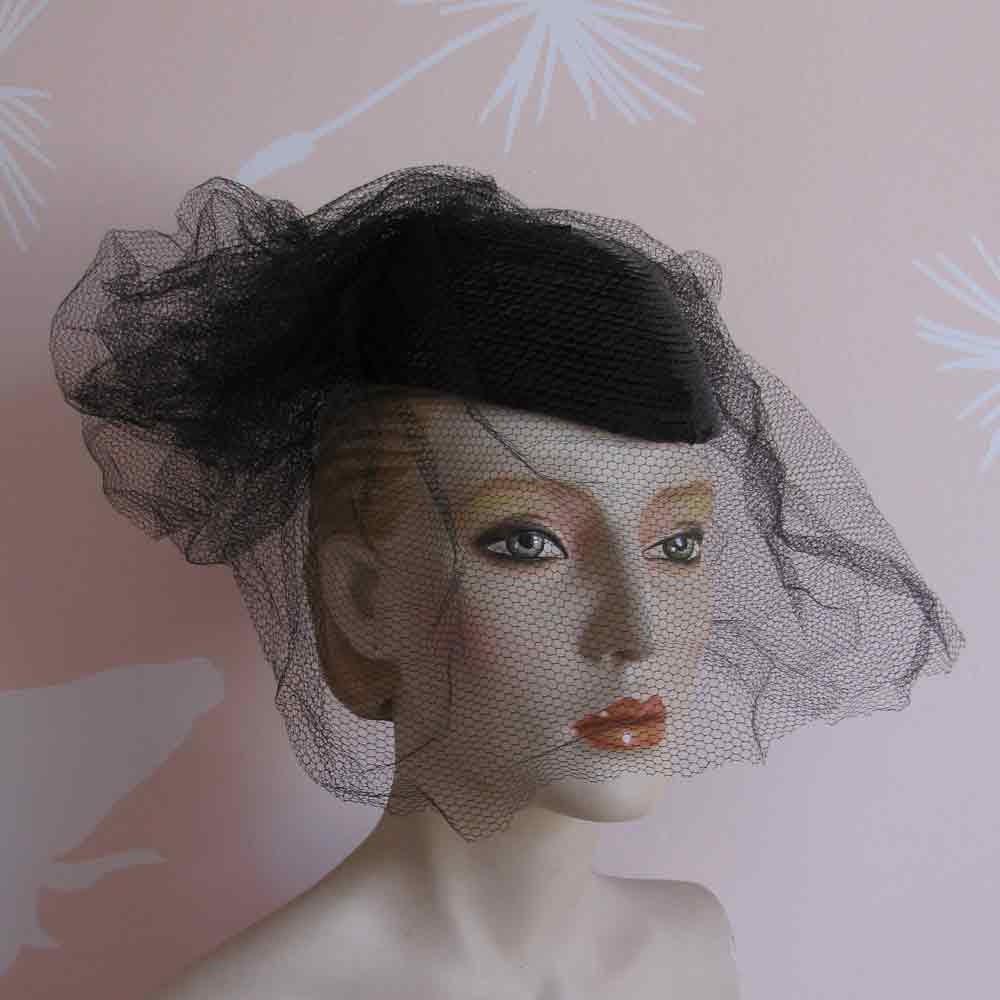 Unbelievable ERIC JARVITS Vintage 1980s SAKOWITZ Black Wool and Sequin Fascinator With Oversize Veil