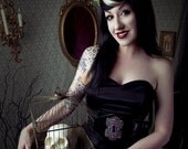 The Keyhole Black And Silver Wide Tooled Leather Studded Escutcheon Belt