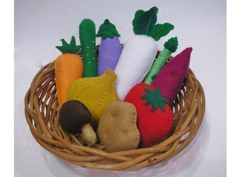 Felt Vegetables Patterns and Instructions PDF Cute Easy.