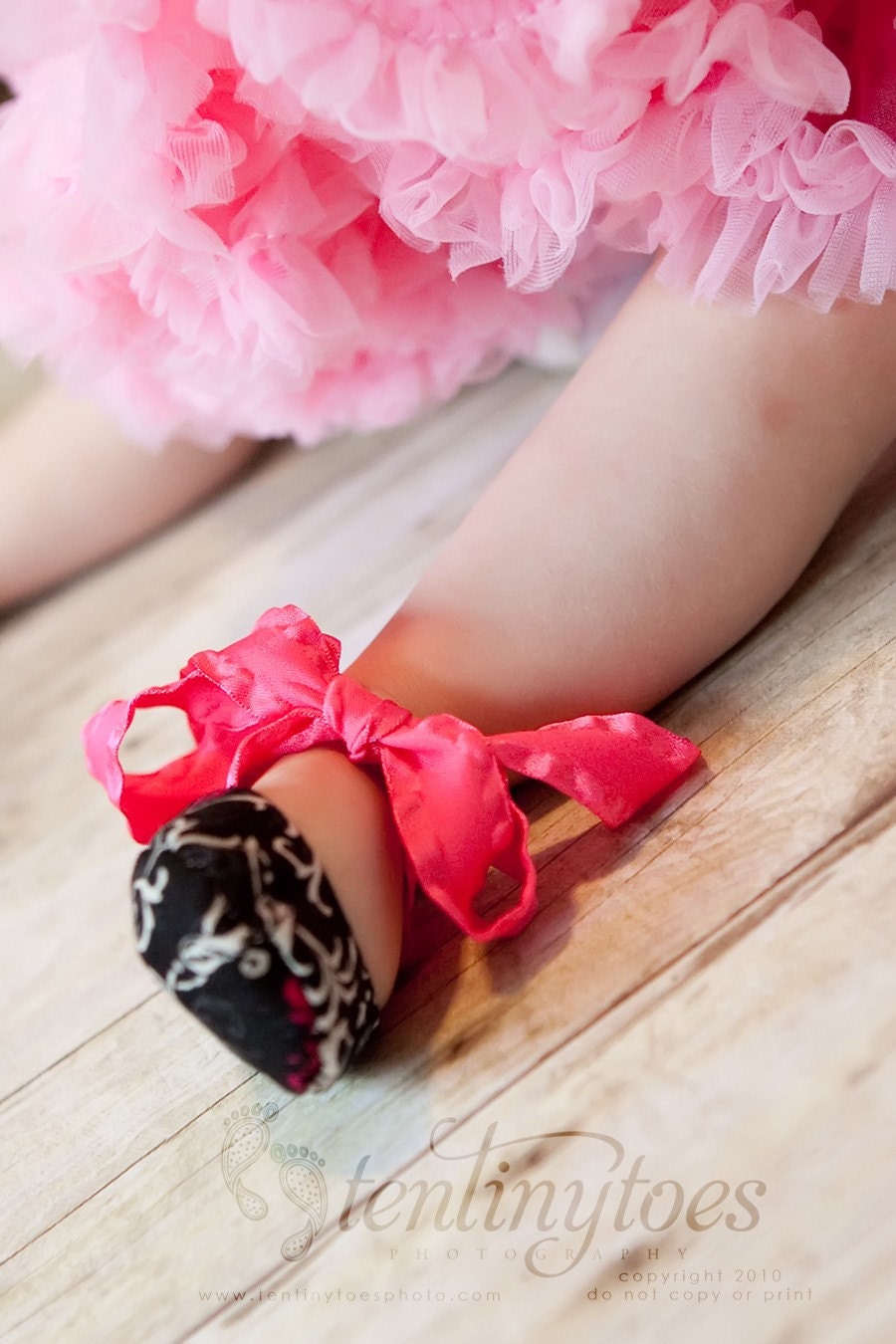 Size 24-30 Months - Ballet Baby Booties Black And Pink - TOP SELLER