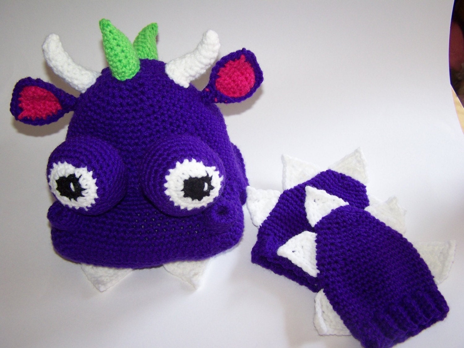 Toddler Dragon Hat and Mittens Set PDF Pattern