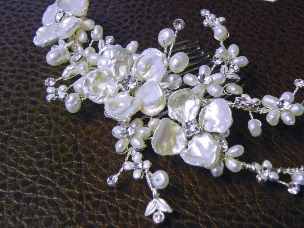 Branching Pearls Hair Comb, Wedding Hair Comb, Pearl Vine Hair Comb