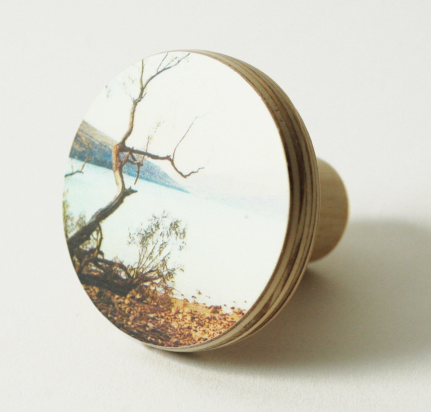 English romantic Wooden wall hooks blue lake