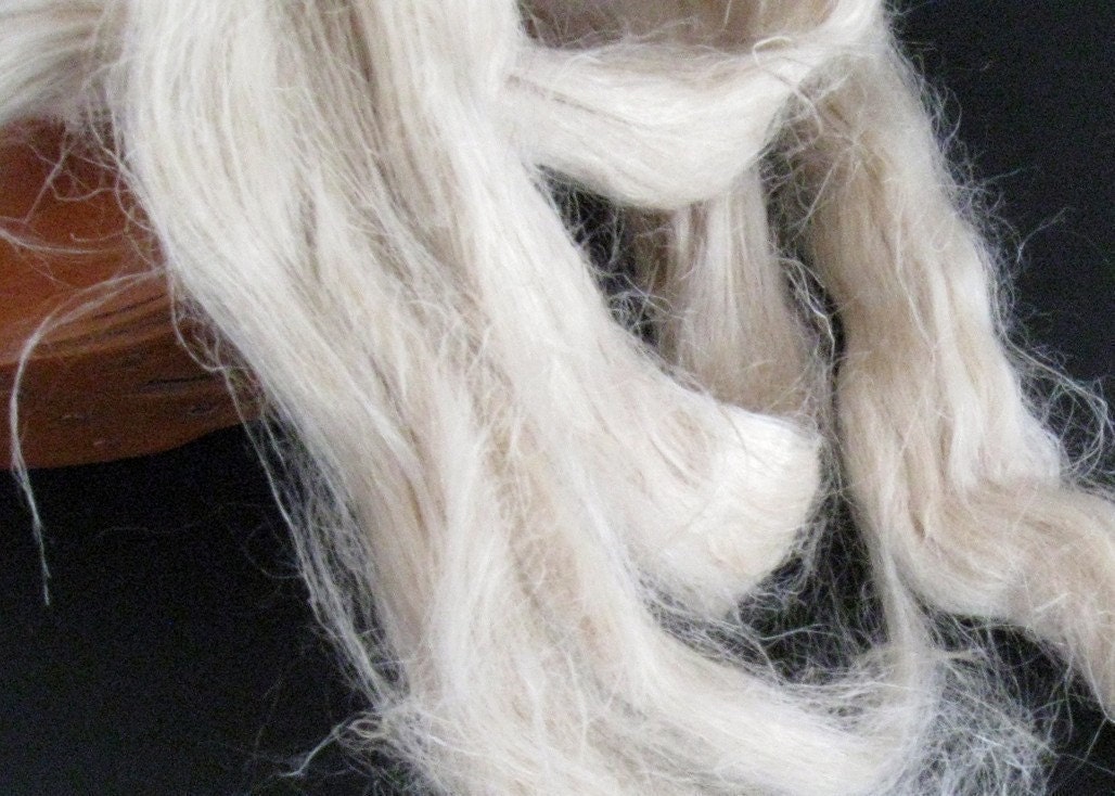 Ecru/Undyed/Natural Hemp roving (combed top), spinning fiber - 4 ounces