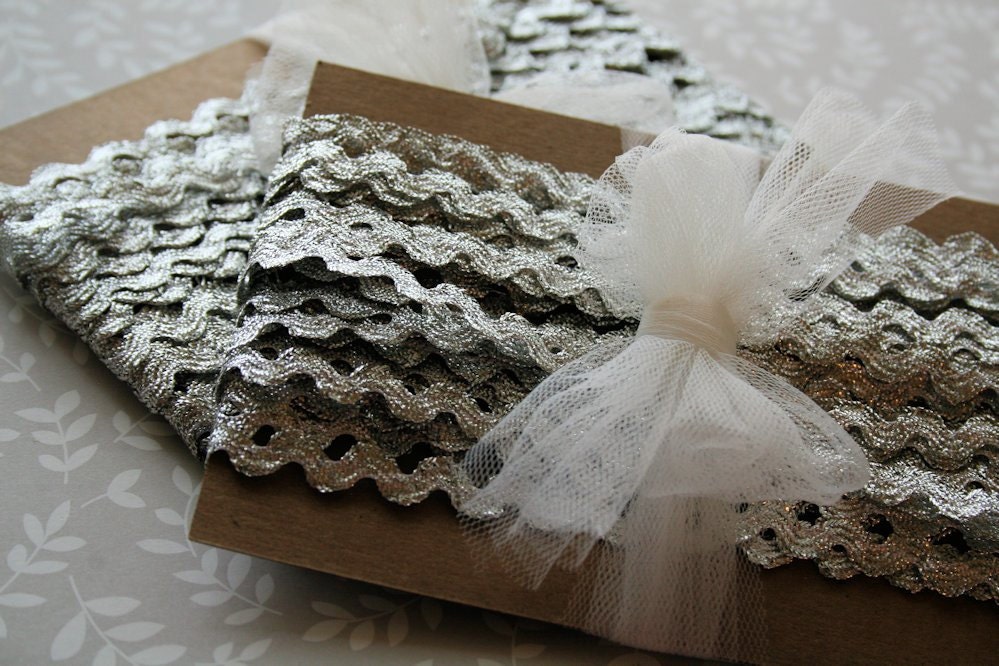 Silver Rickrack Vintage rick rack 6 yards