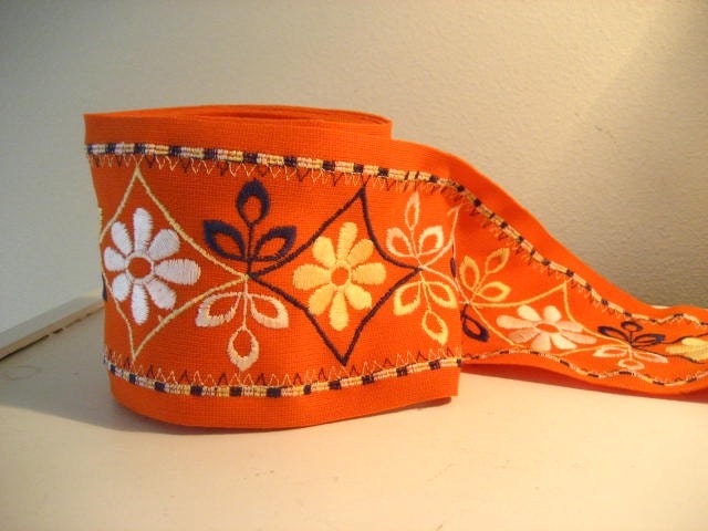 2.8Y Vintage Wide Embroidered Floral Trim