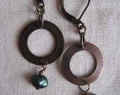 O earrings - peacock blue freshwater pearl