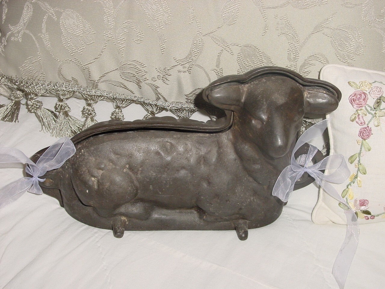 Antique Vintage Cast Iron Lamb Mold by GLAMATIQUES on Etsy