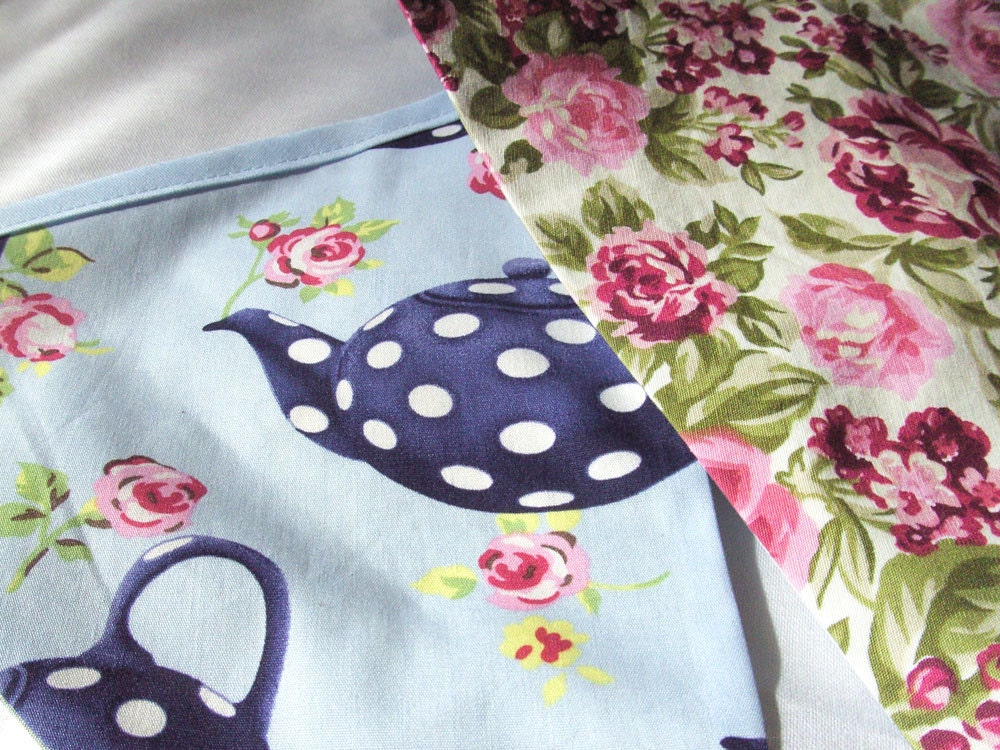 Teapot and Rose Bunting Banner blue teapots floral shabby chic style roses baby blue bias binding, for house, garden, party and festivities