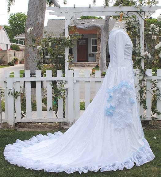 Narnia Style Victoria Velvet and Lace Fantasy Medieval Fairy Wedding Gown Custom