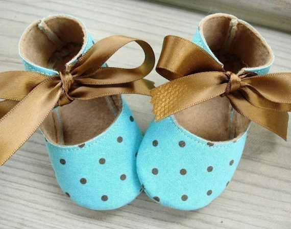 Baby Shoes Sewing Pattern - Basic Shoes - Ten Sizes - Babies - Preemies - Dolls - PDF e-Pattern