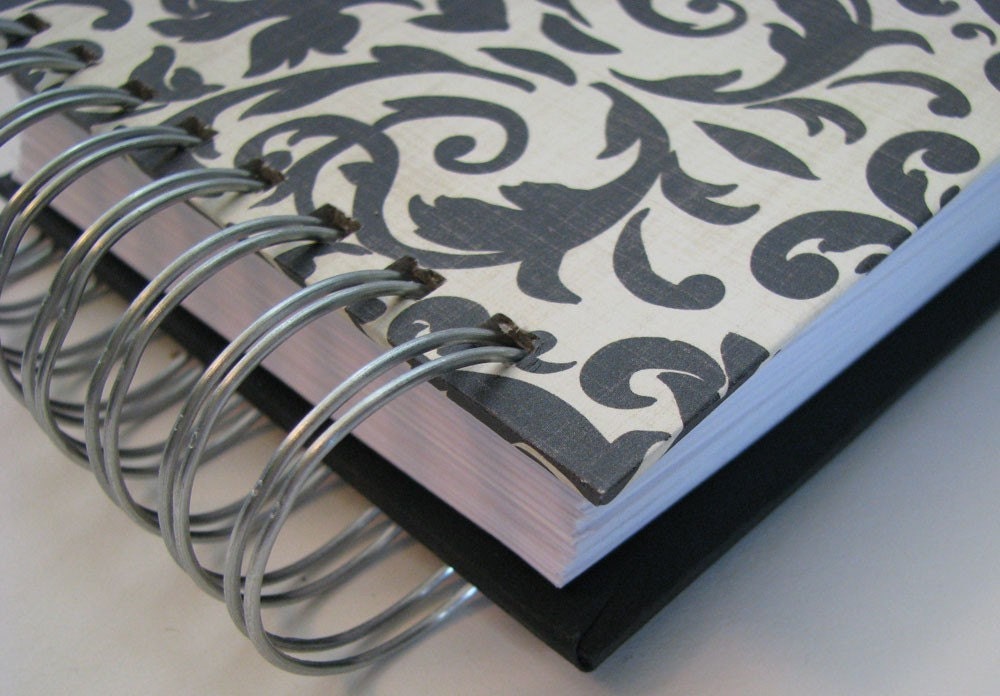 Birthday/Anniversary Reminder Calendar with Black on White Damask Cover