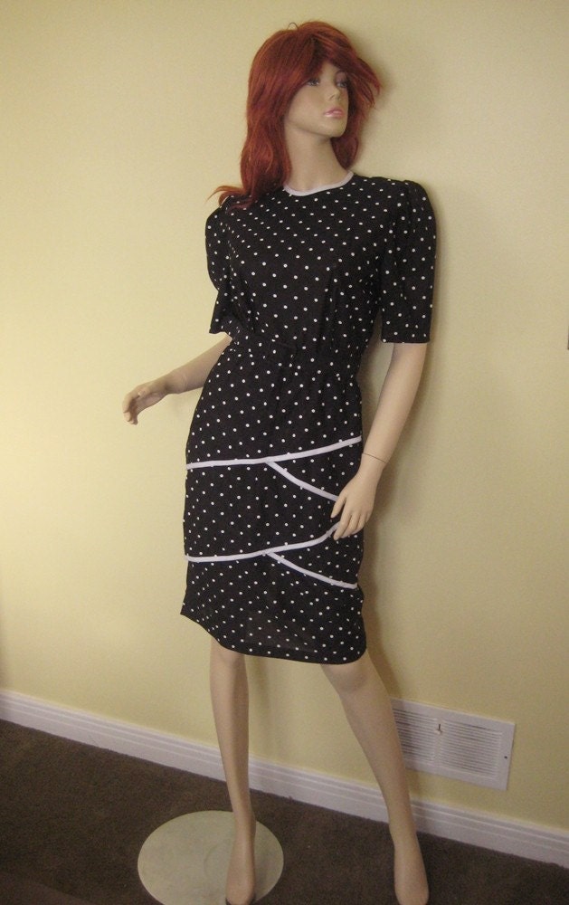 Cute Black Dress with Polka Dots and criss-cross skirt Vintage 80's SM-MED