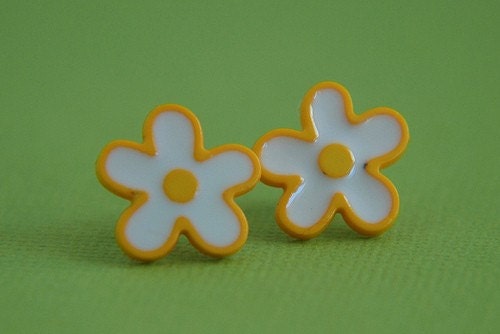 Yellow and White Flower Stud Earrings