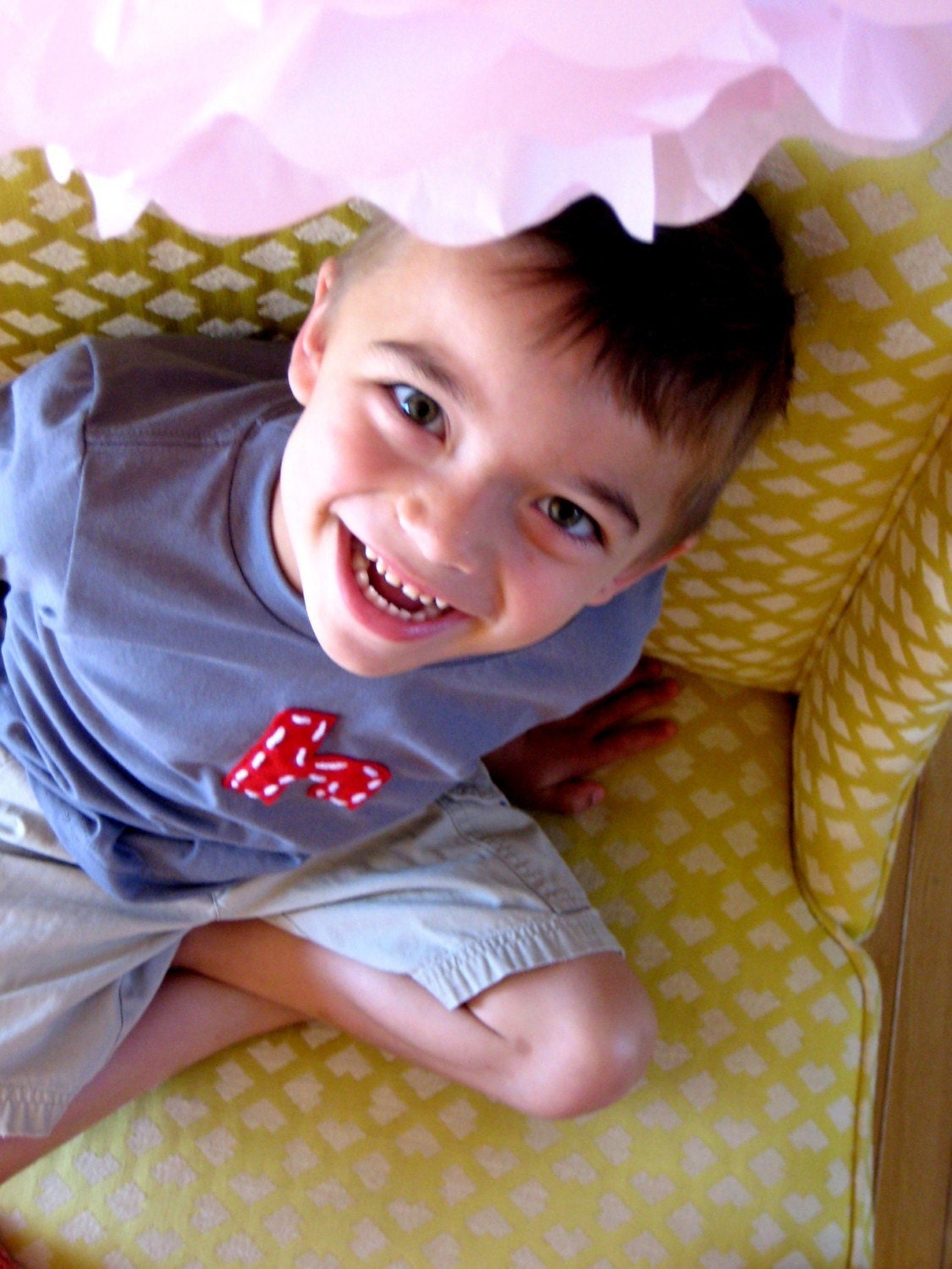 SLATE SHORT SLEEVE super cute letter or number tee.  american apprel.  many sizes.  you pick felt and yarn colors