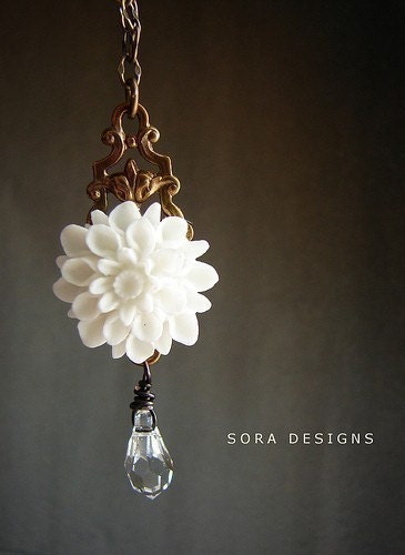 Bridesmaid jewelry, White Gardenia Necklace, Wedding bridal party jewelry, Swarovski crystal custom necklace choose your flower color