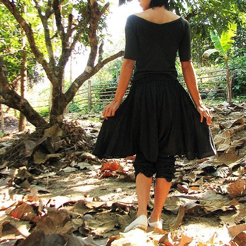 Helen Pants...Black mix silk (S-M)