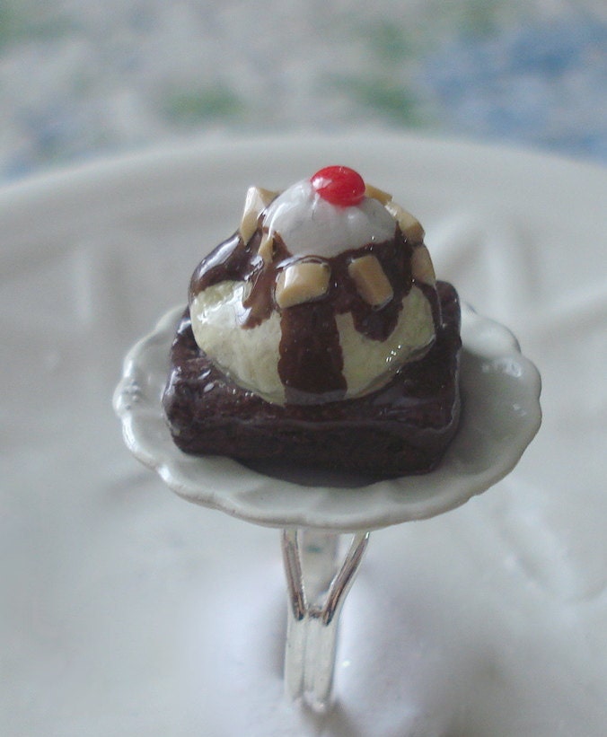 Hot Fudge Brownie Sundae Ring Miniature Food Jewelry