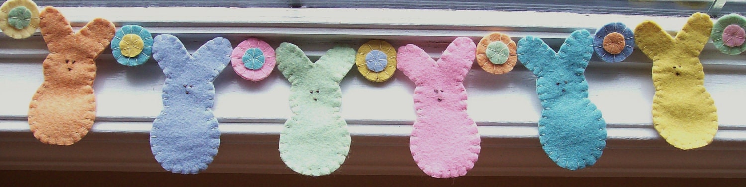 Marshmallow Rabbit Peeps Garland Childrens Birthday Party Decor Easter Bunny Peeps Banner Spring Easter Garland Swag Pastel Photo Prop