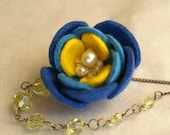 BLUE ROSE and Yellow crystal glass necklace