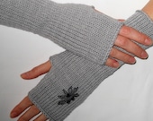 FREE SHIPPING - MERINO blend hand knitted fingerless gloves with flower in Gray