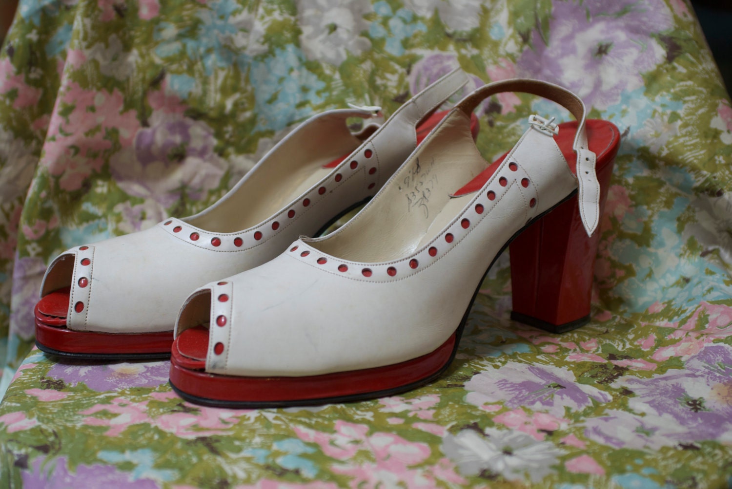 Red patent, and white leather platform peep toe slingbacks. 9 1/2 S (NARROW) Saks Fifth Ave.