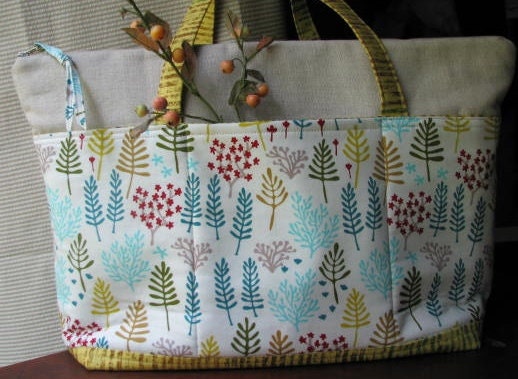 Commuter Tote-Zips Up