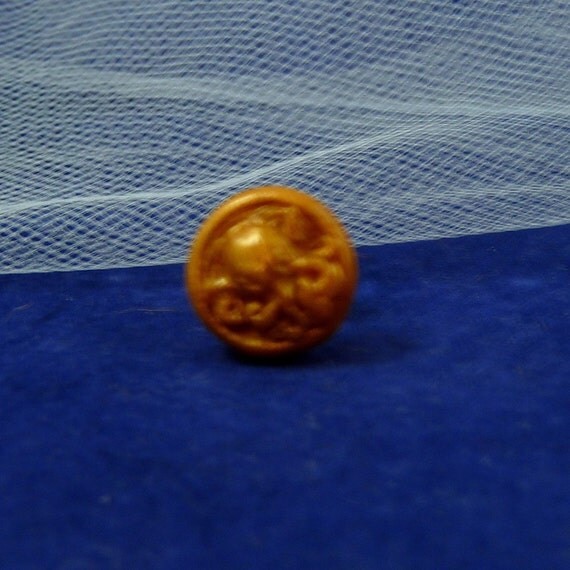Brass Cthulhu Cameo Pin - Polymer Clay Horror Jewelry
