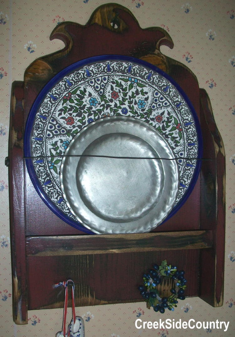 Decorative Plate Rack