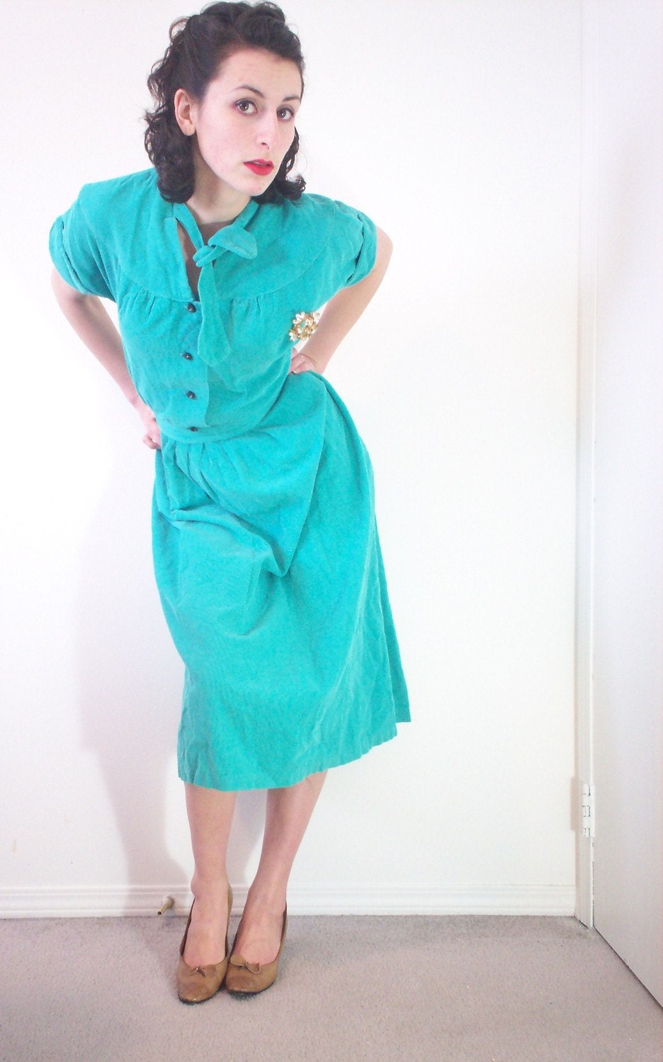 CLEARANCE SALE Vintage corduroy green dress 40s