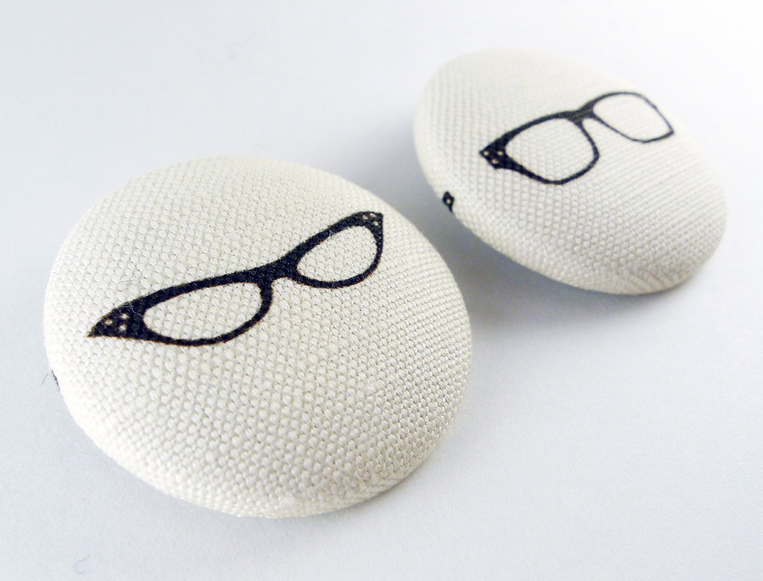 Retro Yellow Glasses Frames Fabric Covered Brooch Pins