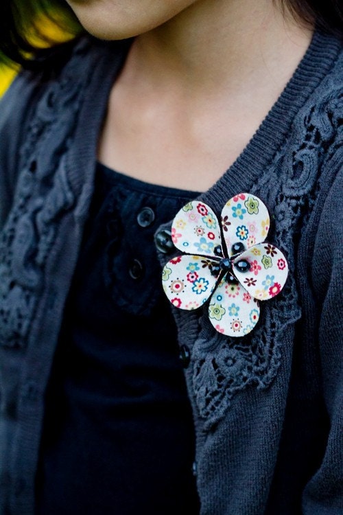 flower clip - kimono kiss