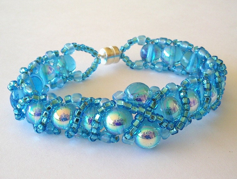 Beaded Bracelet Jewelry: Aqua Turquoise with Gold Shimmer Glass Beads