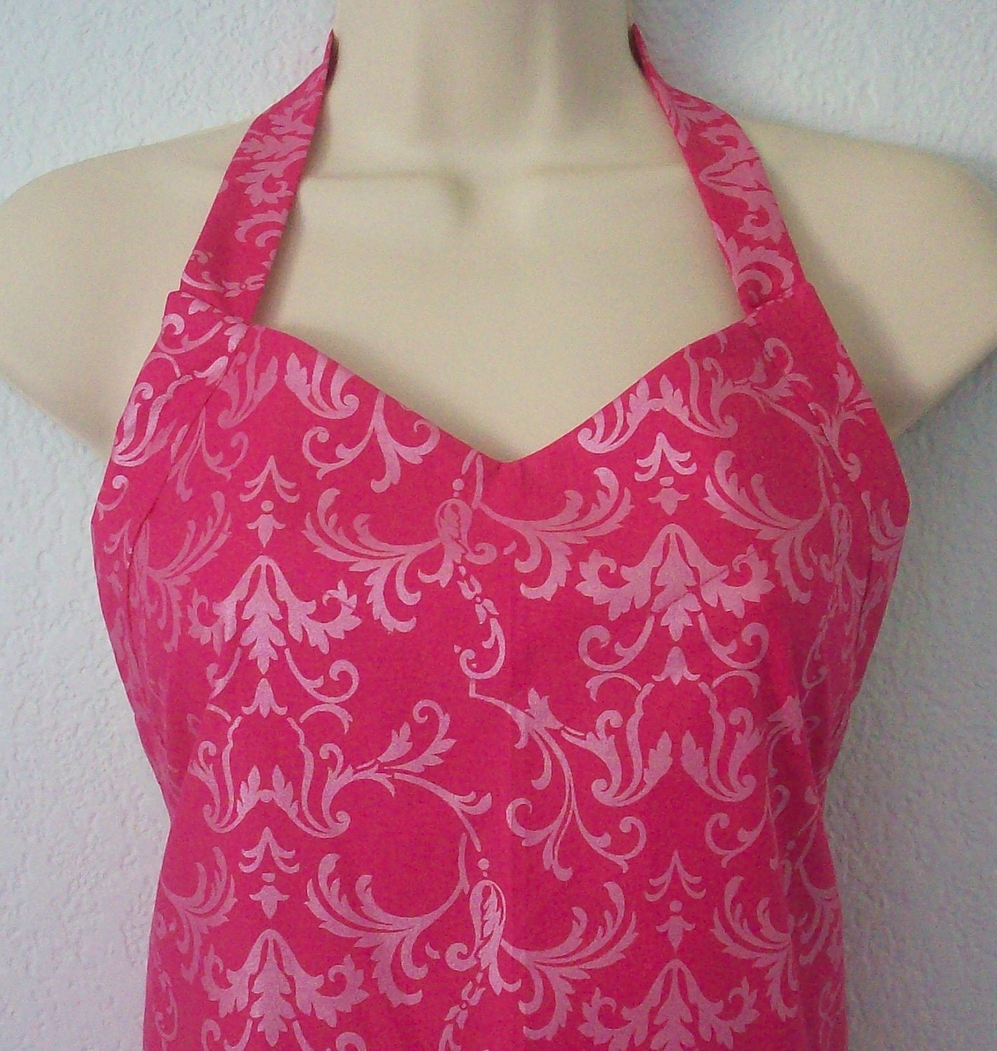 Chic Womens Full Apron / Damask / Cabaret Pink