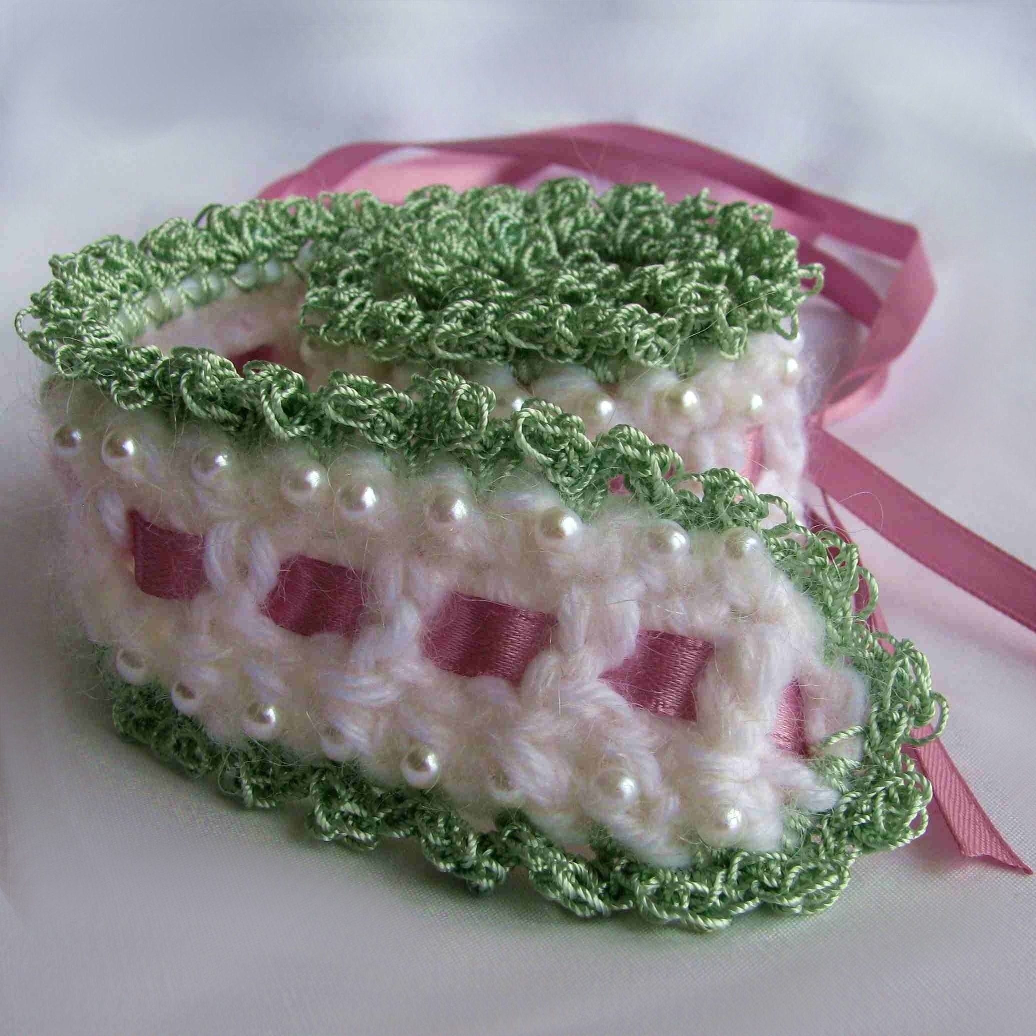 Instant Digital Download Crochet Pattern Baby Headband Collar with pretty pearls and ribbon pdf
