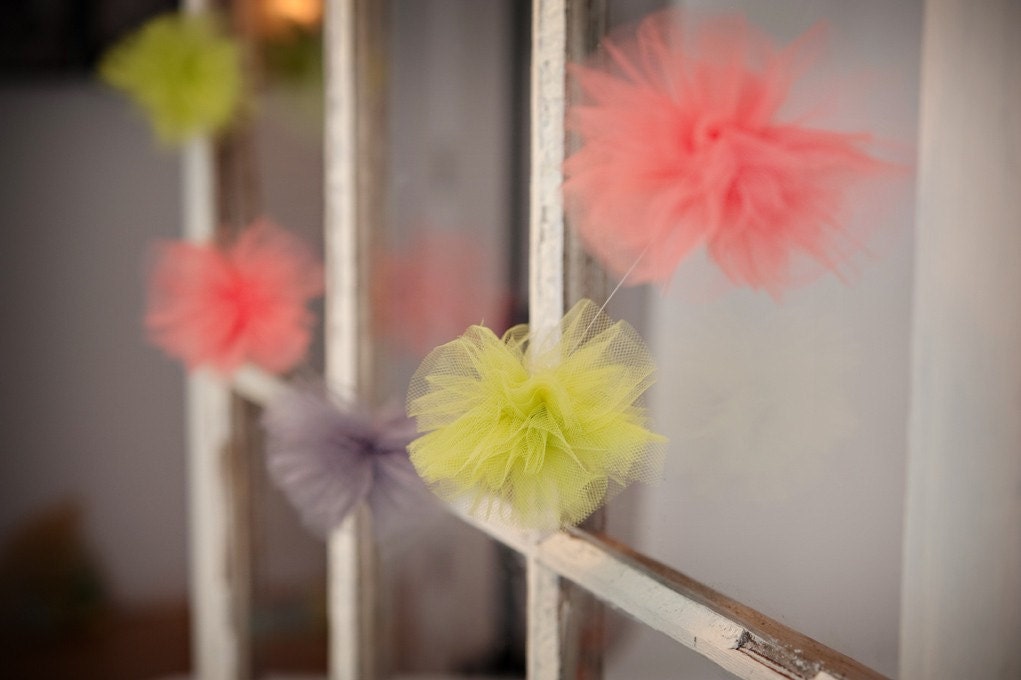 Tulle Pom Pom Garland