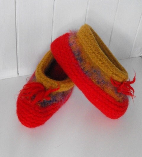 Womens Hand Knit Wool Felted Slippers