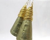 Long Bottlecap Earrings, Eco friendly jewelry, recycled bottlecap jewelry, upcycled earrings, wire wrapped dangles