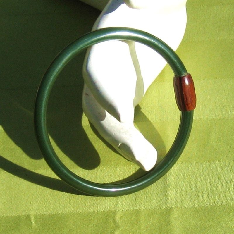 Bakelite Bangle Bracelet Vintage Plastic Bracelet