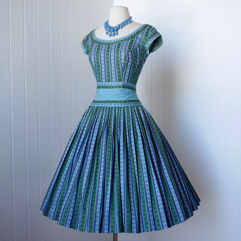 vintage 1950's dress ...exquisite peggy hunt designer PAT PREMO woven cotton floral full skirt pin-up dress with boned cummerbund belt