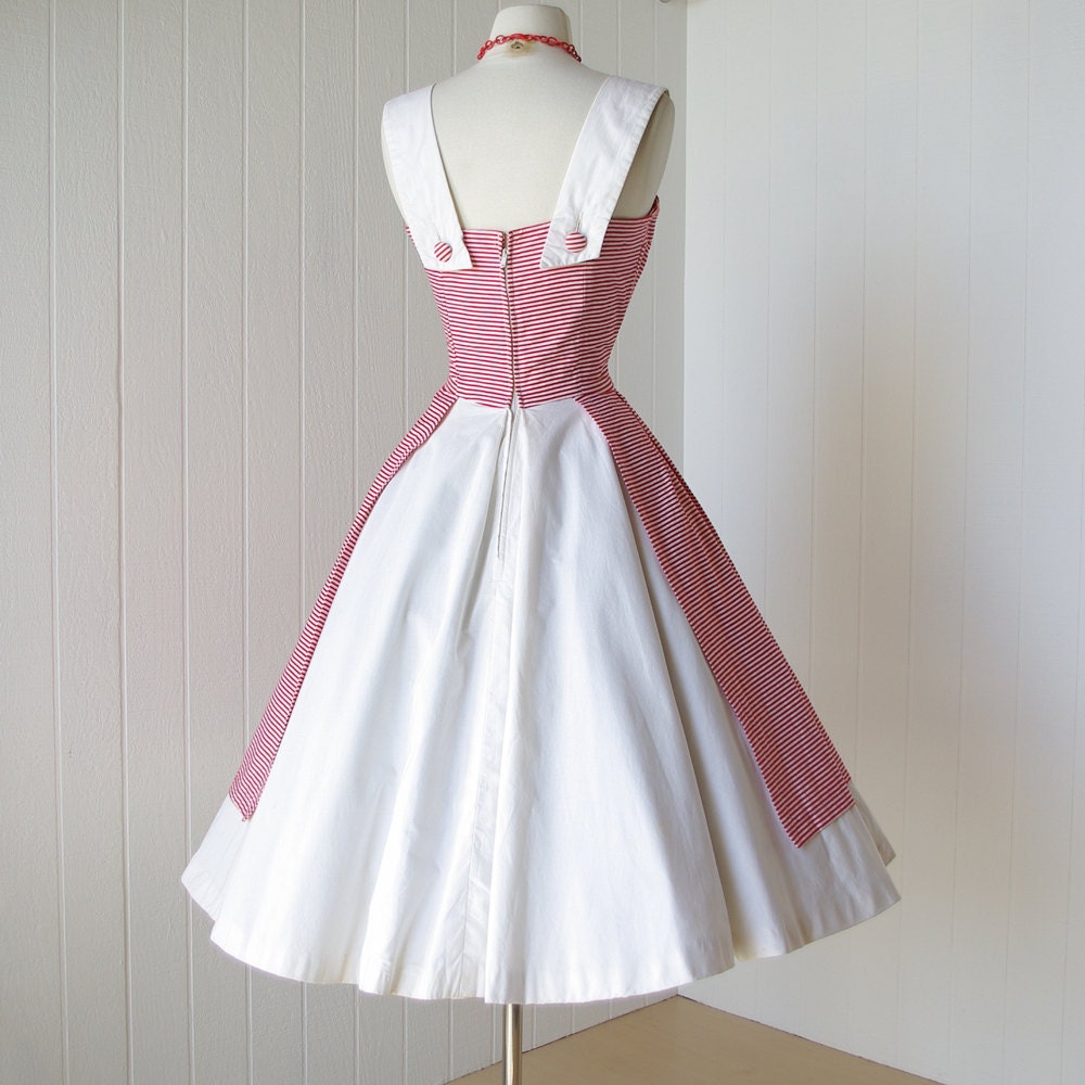 vintage 1950's dress ...fabulous SUZY PERETTE red & white nautical striped novelty panels over full white skirt convertible halter dress
