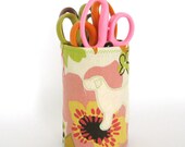Retro Retriever Pup Cup with Yellow Lab