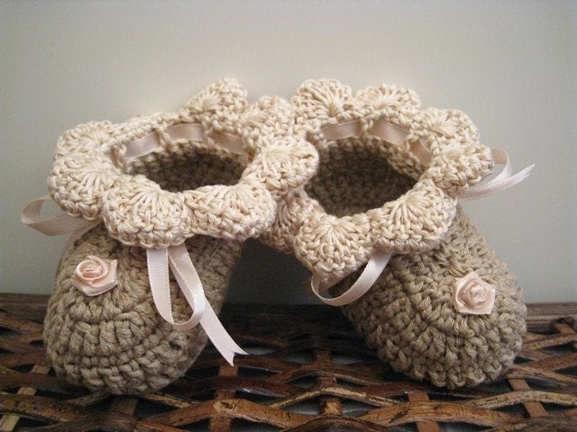 Instant download - Crochet PATTERN (pdf file) - crocheted baby booties
