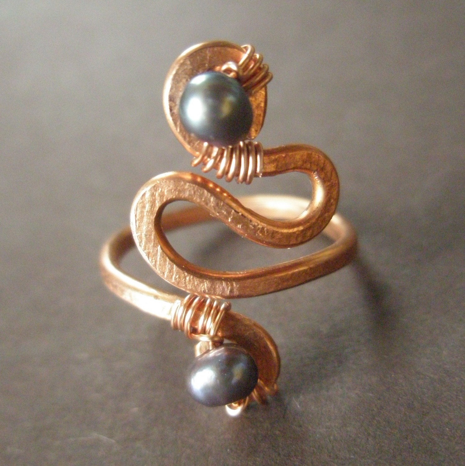 Peacock Pearl Hammered Eco Copper Ring