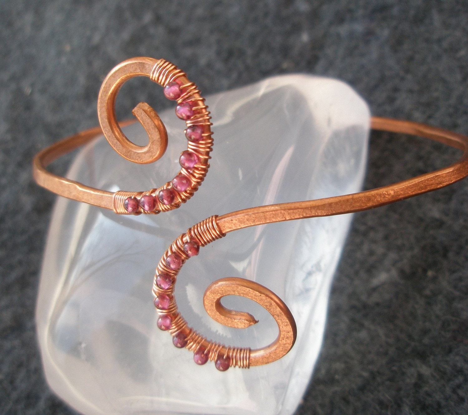 Hammered Copper Ruby Swirl Bangle Bracelet - Eco Chic