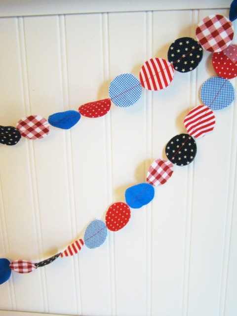 Fabric Garland Red White and Blue hand cut circles 12 feet -Patriotic, USA, Olympics