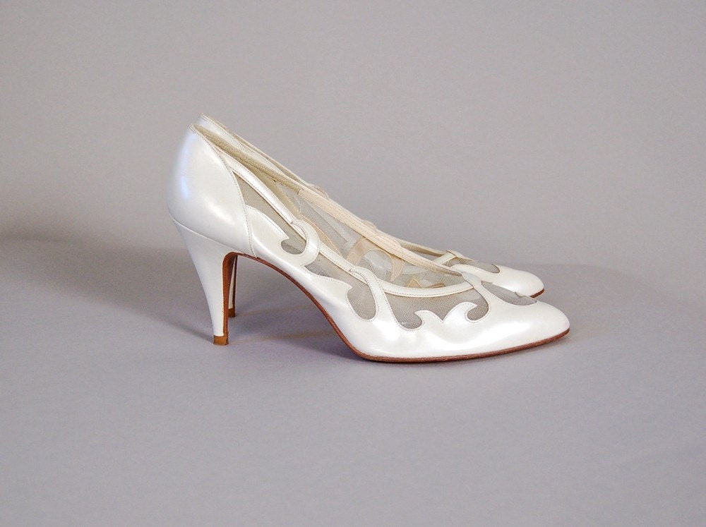 designer heels, vintage 1980s shoes, 80s heels mesh cut outs designer stuart weitzman white
